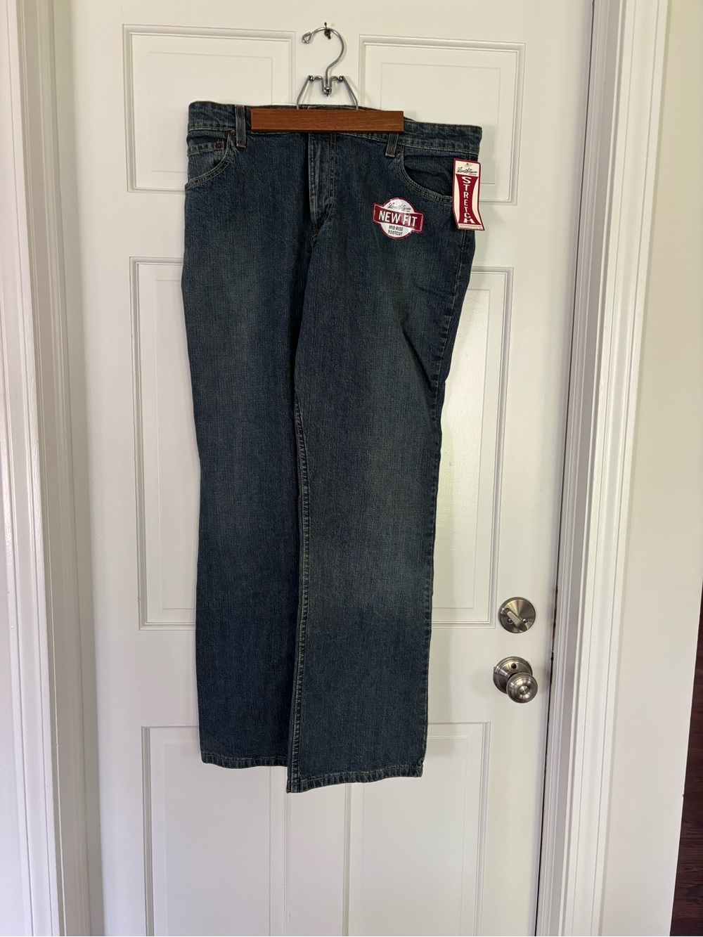 NWT Levi's Boot Leg Dark Blue Jeans